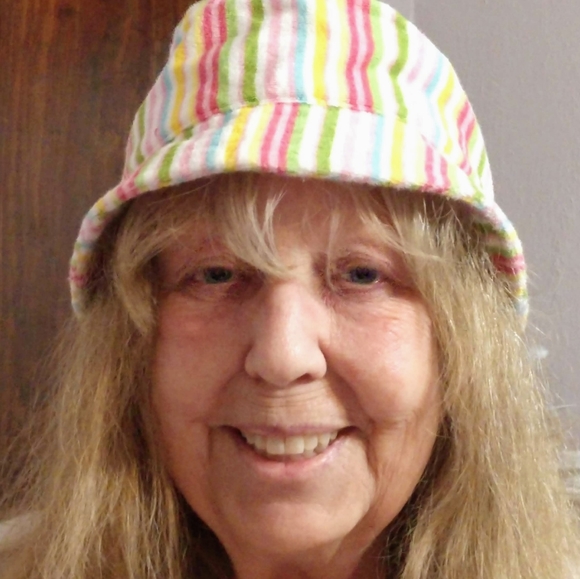 "Gap" Multi color striped cap for summer gathering - Picture 3 of 4